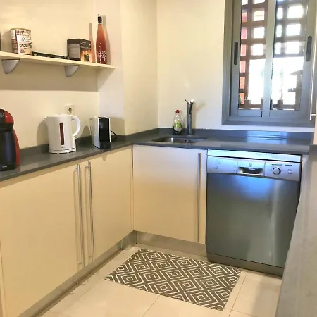 Apartment Excellent Holiday With Pool View
